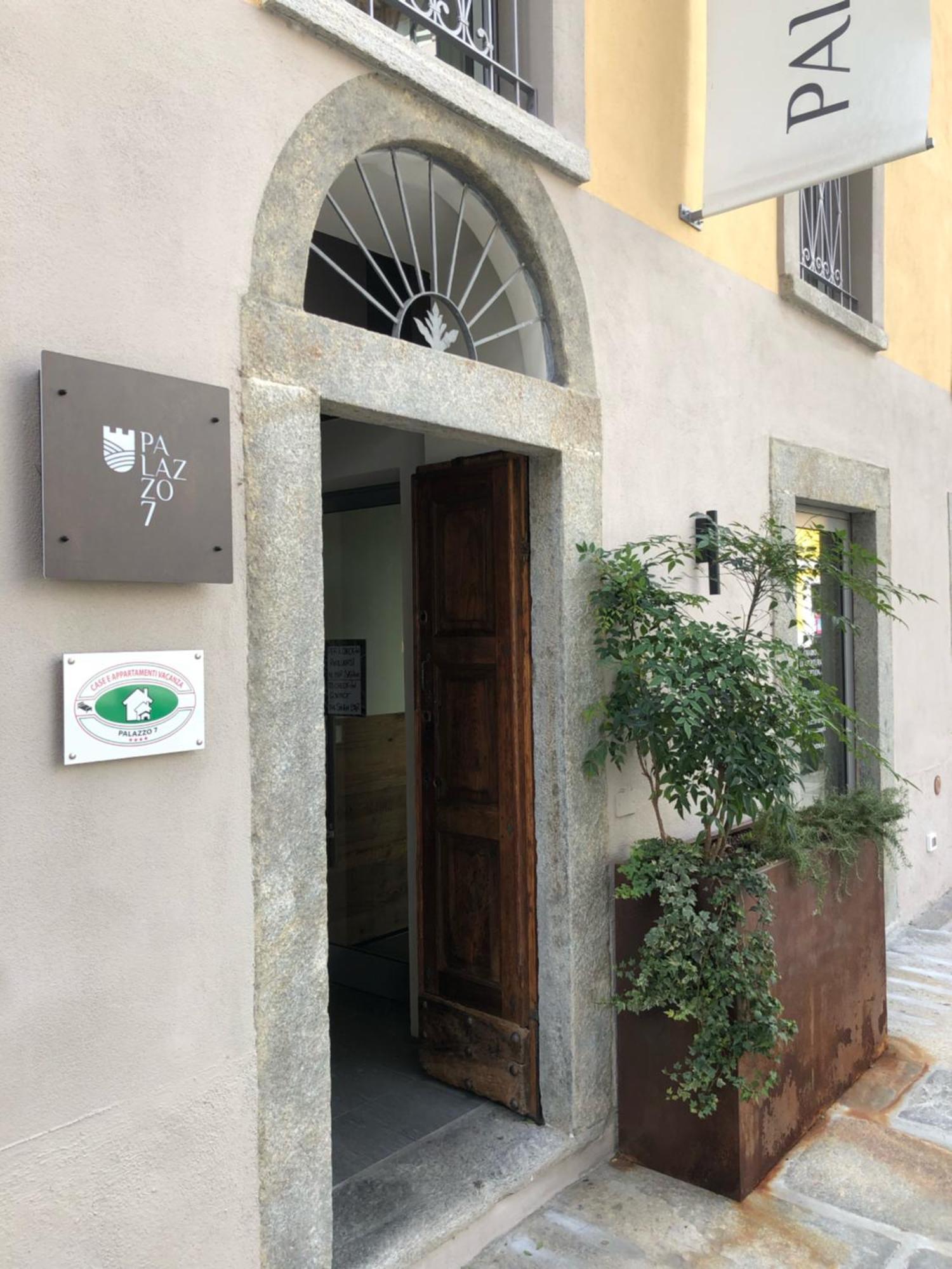 Palazzo 7 Apartamento Domodossola Exterior foto