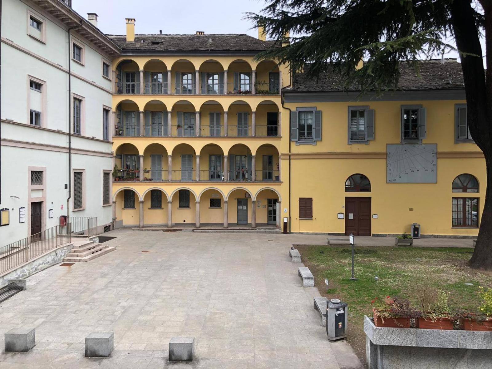 Palazzo 7 Apartamento Domodossola Exterior foto